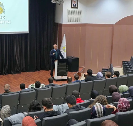 Selçuk Üniversitesi’nde Dünya Arapça Günü Coşkuyla Kutlandı